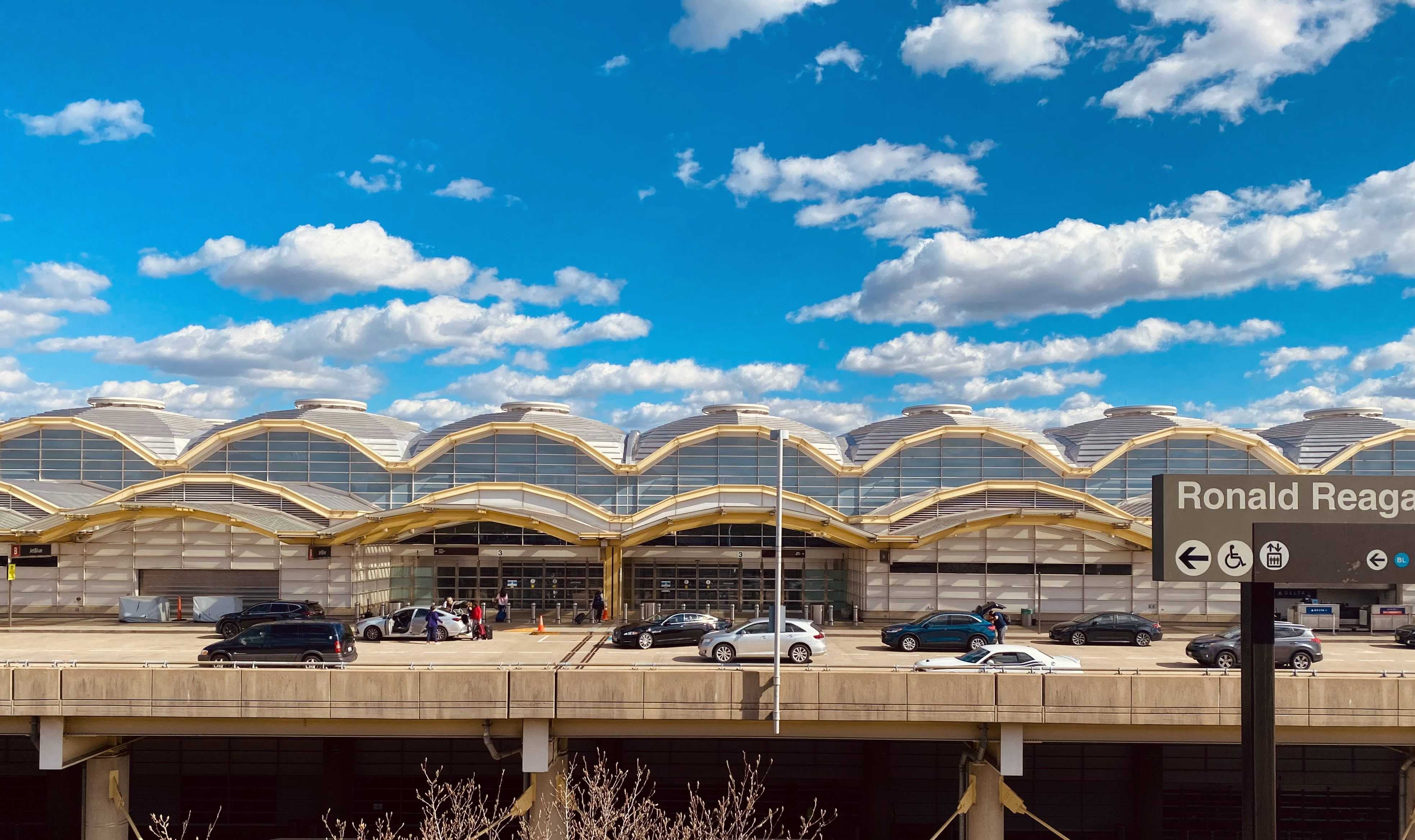 Reagan Airport DCA Long Term Parking from 9/Day